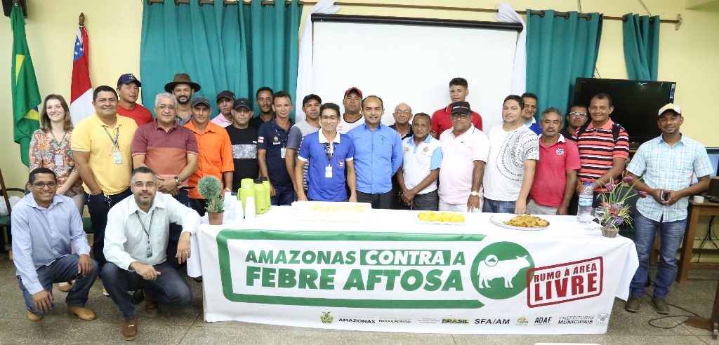 Camapanha vacinação Aftosa Lábrea (13).JPG