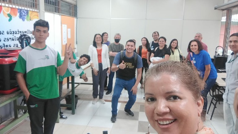 Discentes em visita técnica5.jpeg